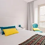 Rhome Hosting Penzion