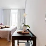 Penzion Rhome Hosting