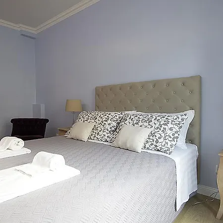 Guest house Rhome Hosting