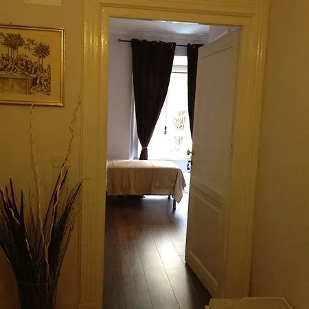 ゲストハウス Rhome Hosting ローマ