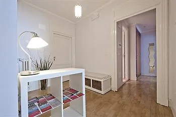 Rhome Hosting בית הארחה רומא