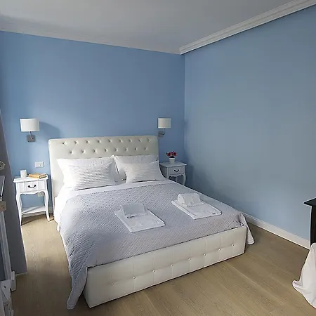 Rhome Hosting Guest house 3*